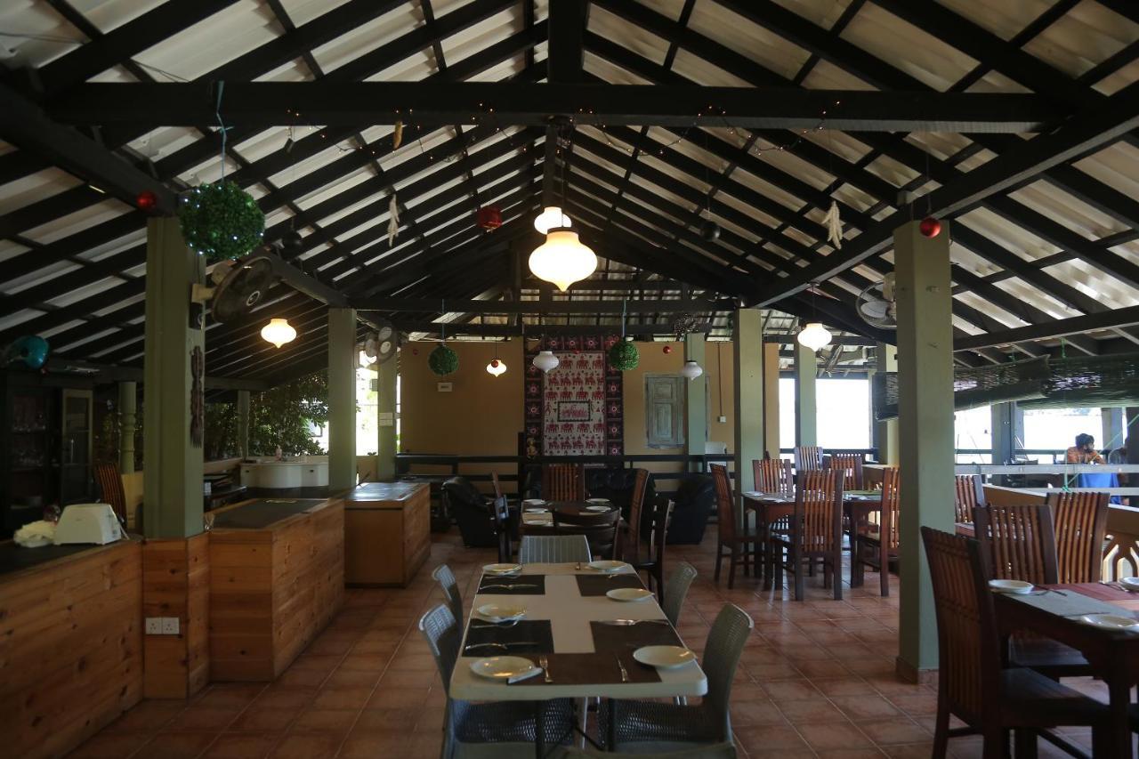 Laluna Ayurveda Resort เบนโตตา ภายนอก รูปภาพ